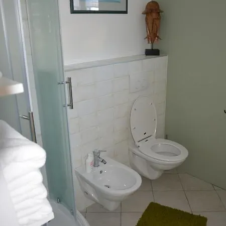 Apartment Holiday Home Kucerina